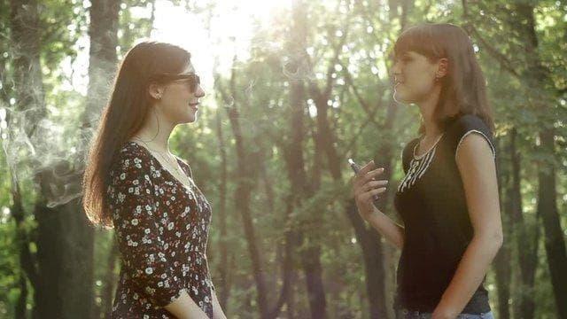 e-füst Pod Systeme e Zigarette Erfahrungen und Trendprodukte für Dampfer